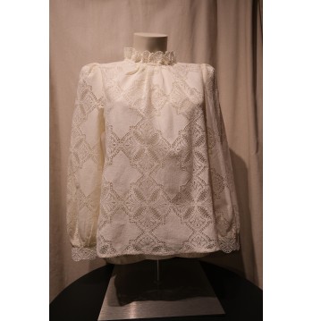 Blouse dentelle blanche cassé