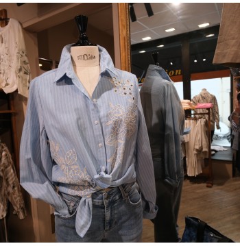 14104524 CHEMISE BRODEE BLEUE