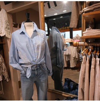 14104524 CHEMISE BRODEE BLEUE
