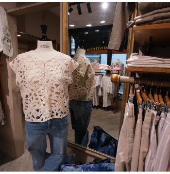 TOP CROCHET