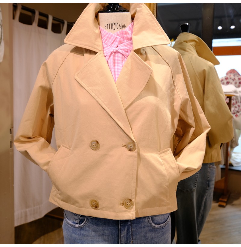 VESTE