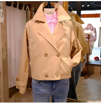 VESTE