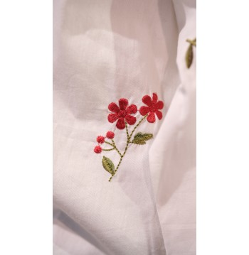 Chemise blanche brodée